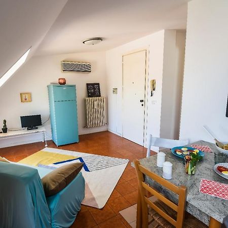 La Mansardina Vintage Apartment San Benedetto del Tronto Exterior photo